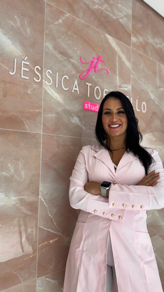 Jessica Tofanello — Especialista em estética